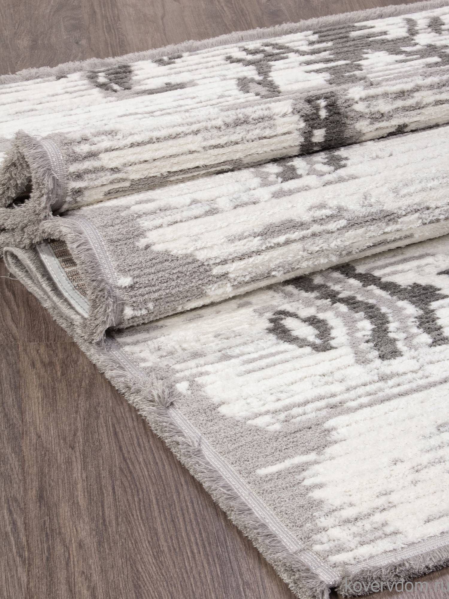 Ковер JOLI A940AW L.GREY / P.WHITE Ковер JOLI A940AW L.GREY / P.WHITE